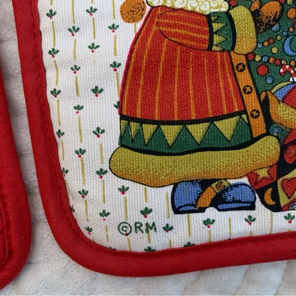 Vintage Christmas Santa Pot Holders Set